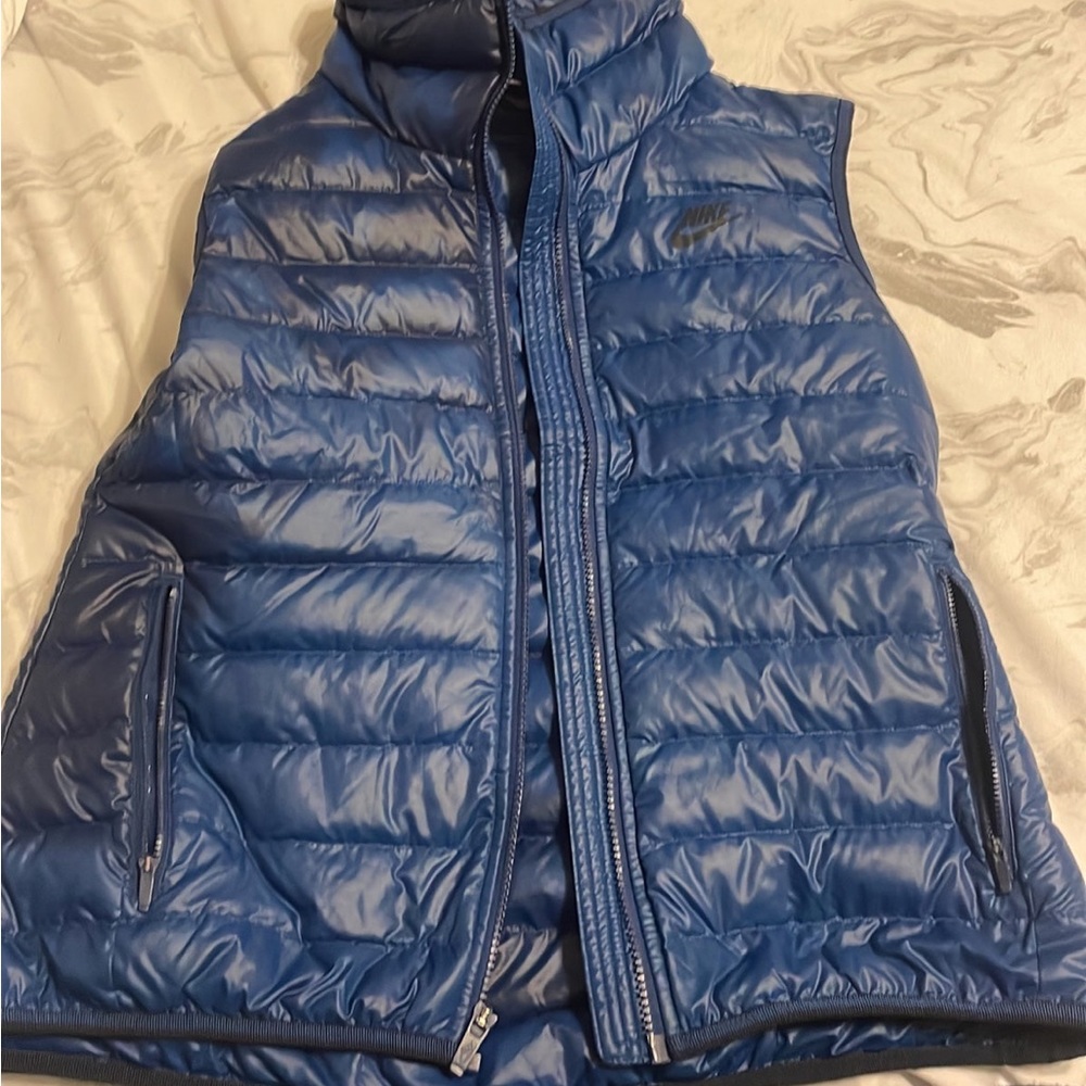 Nike puffer vest